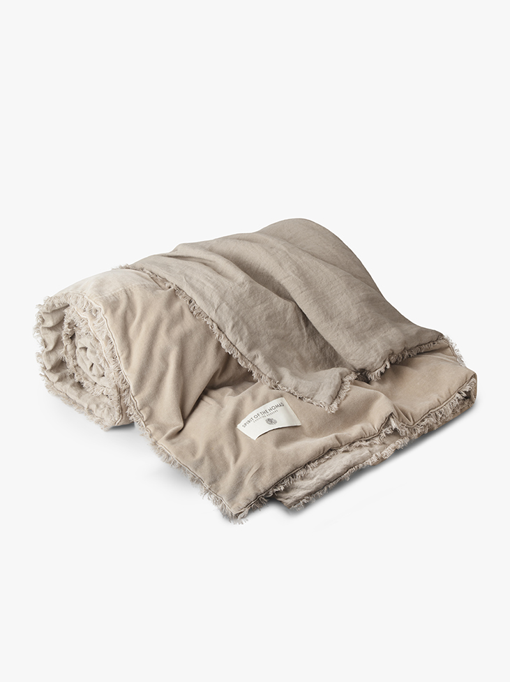 Spirit of the Nomad lyxigt överkast Desert Beige