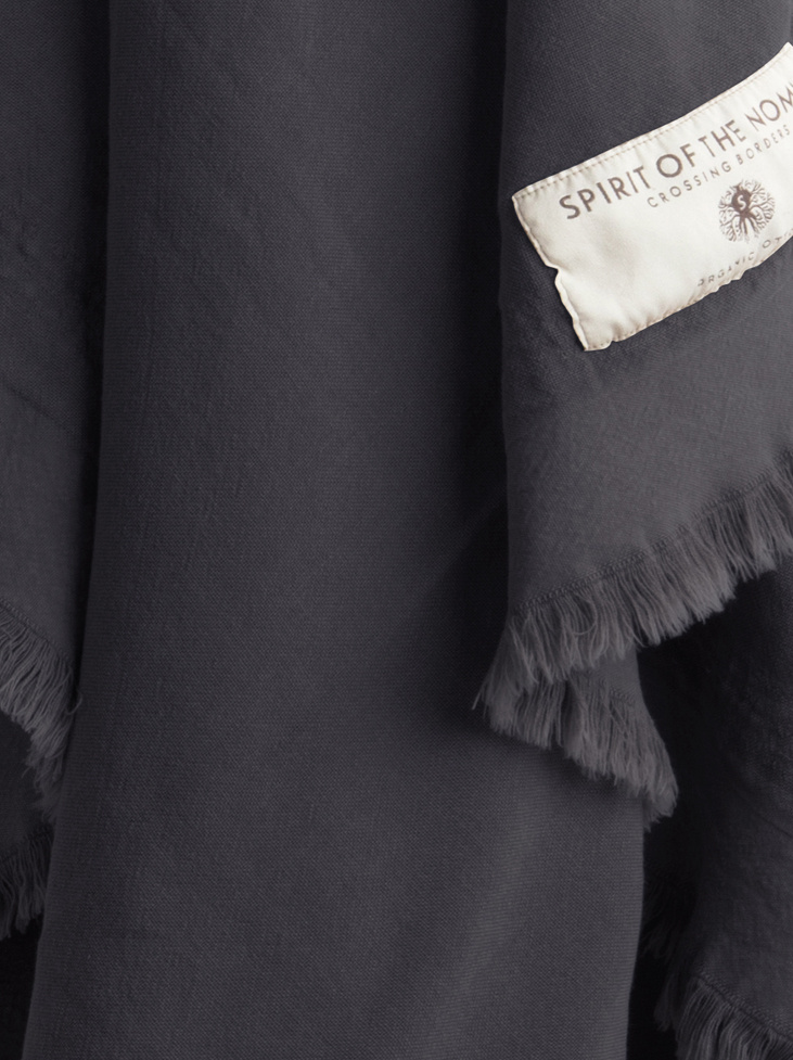 BEACH HANDDUK - Lava Grey 100x176 cm