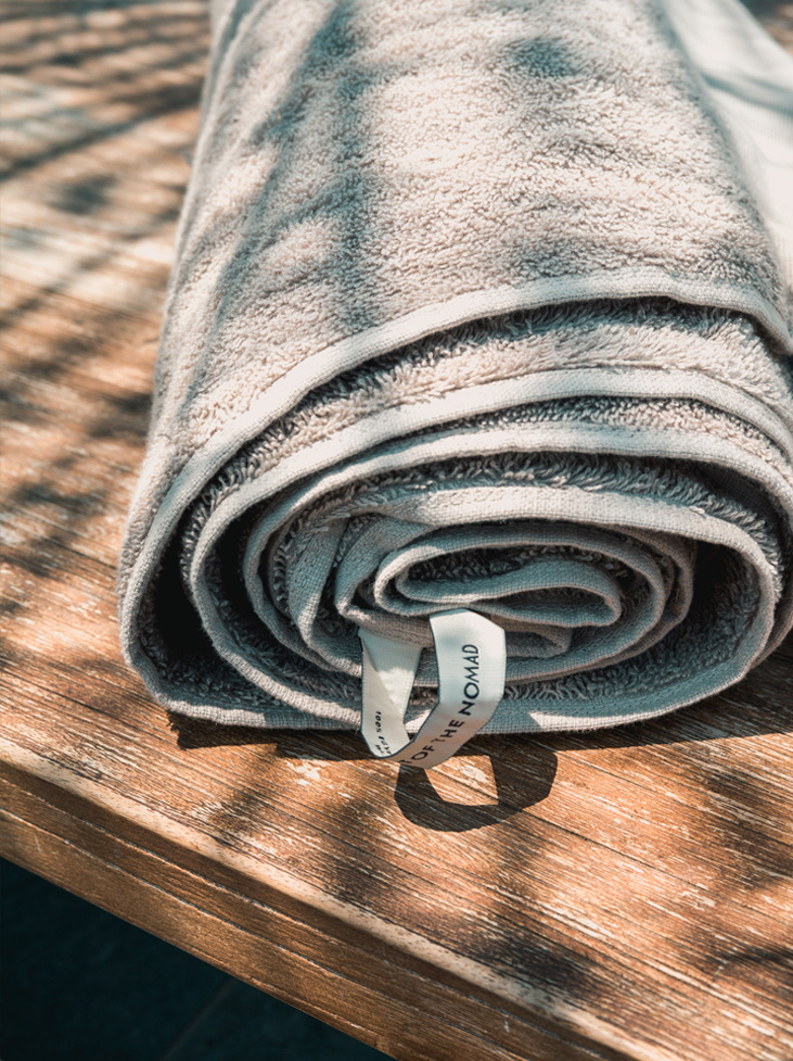 Spirit of the Nomad handduk Desert Beige 