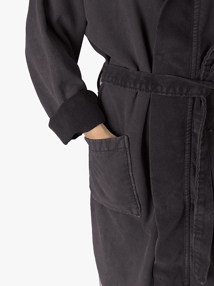 Spirit of the Nomad Badrock med huva Onyx Black