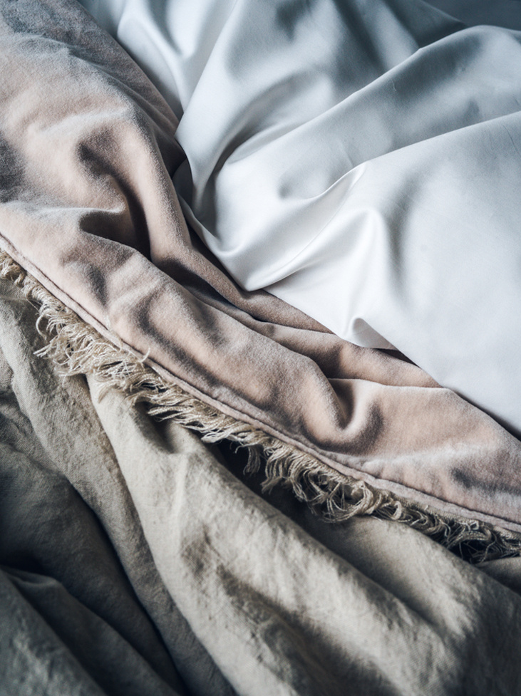 Spirit of the Nomad lyxigt överkast Desert Beige