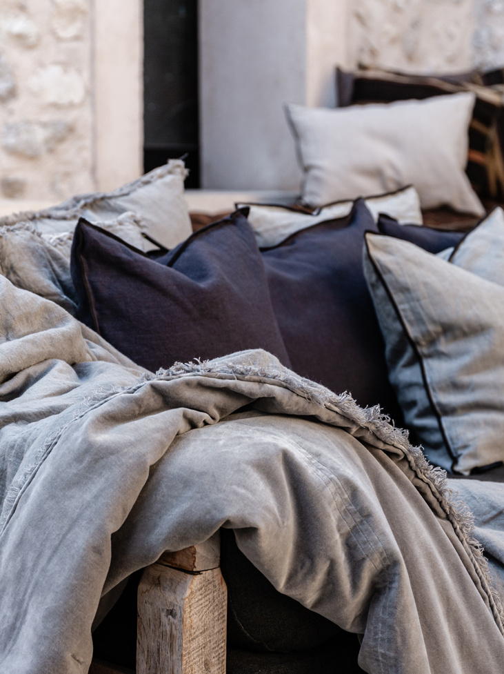 KUDDFODRAL SAMMET & LINNE - Lava Grey