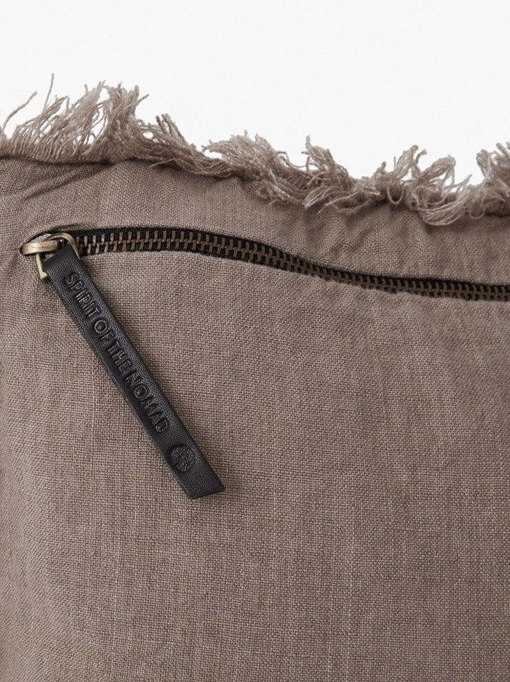 KUDDFODRAL SAMMET & LINNE - Ash Brown